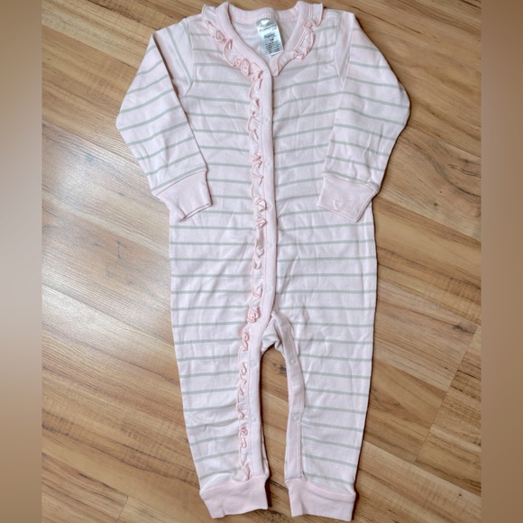 Set of 2 Long Sleeve Sleepers - Modern Moments by Gerber. Roses and Stripes. - Picture 9 of 12